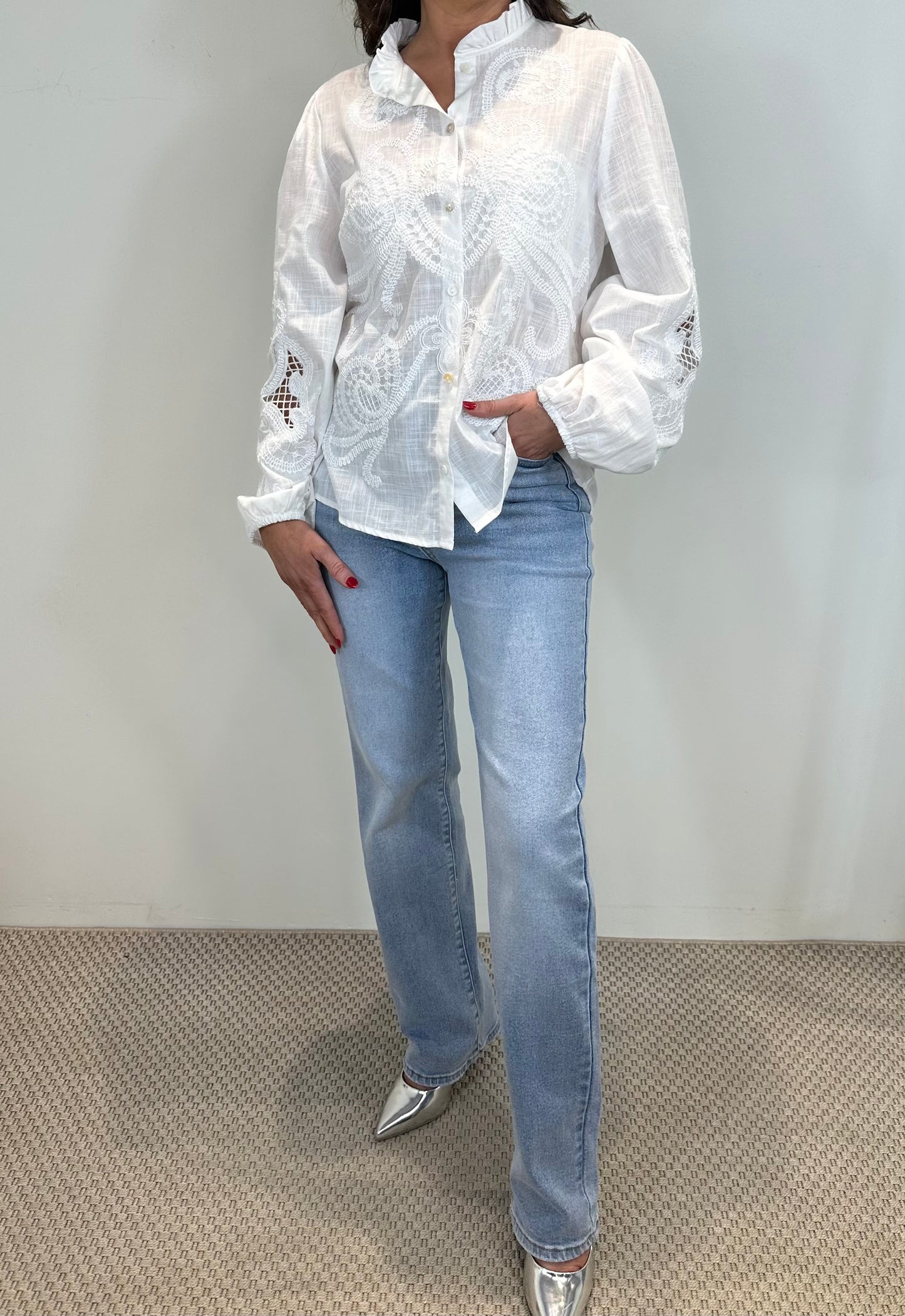 Denim Straight Leg Jeans - Light Wash