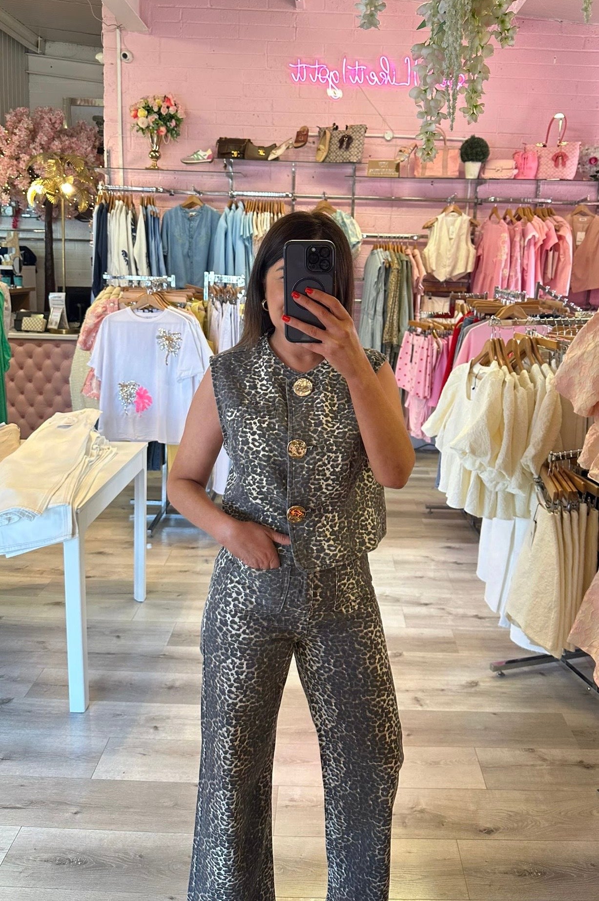 Leopard Print Wide-Leg Jeans