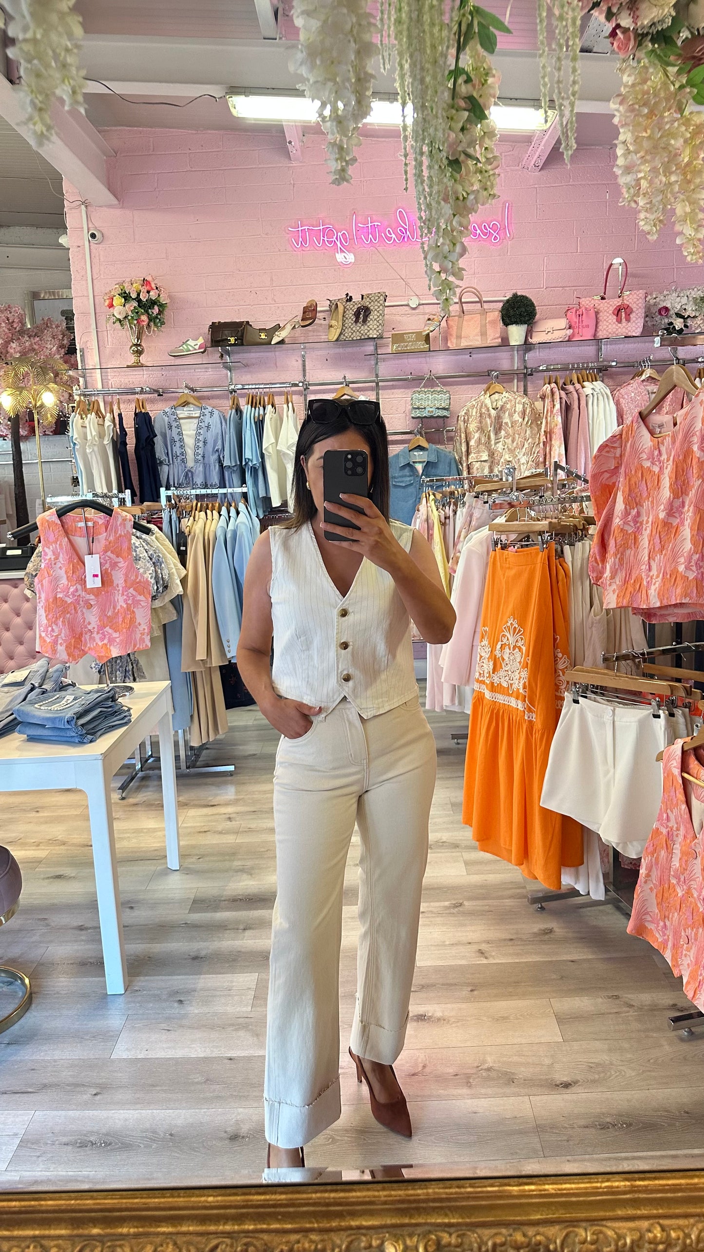 Cream Turn-up Jeans