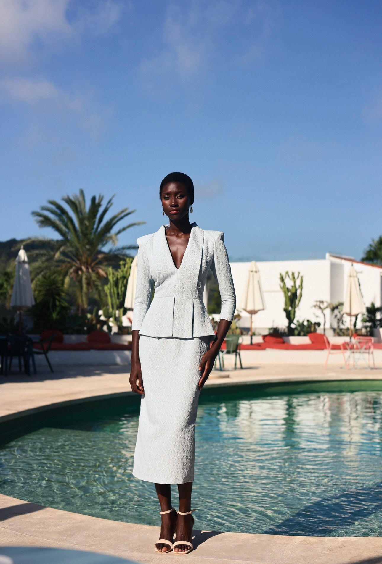 dress peplum online The Vivienne Peplum Statement Dress Elegant. Powerful. Unapologetically feminine This structured peplum set is made to command the room from board meetings to special occasions. Available in-store & online Uk