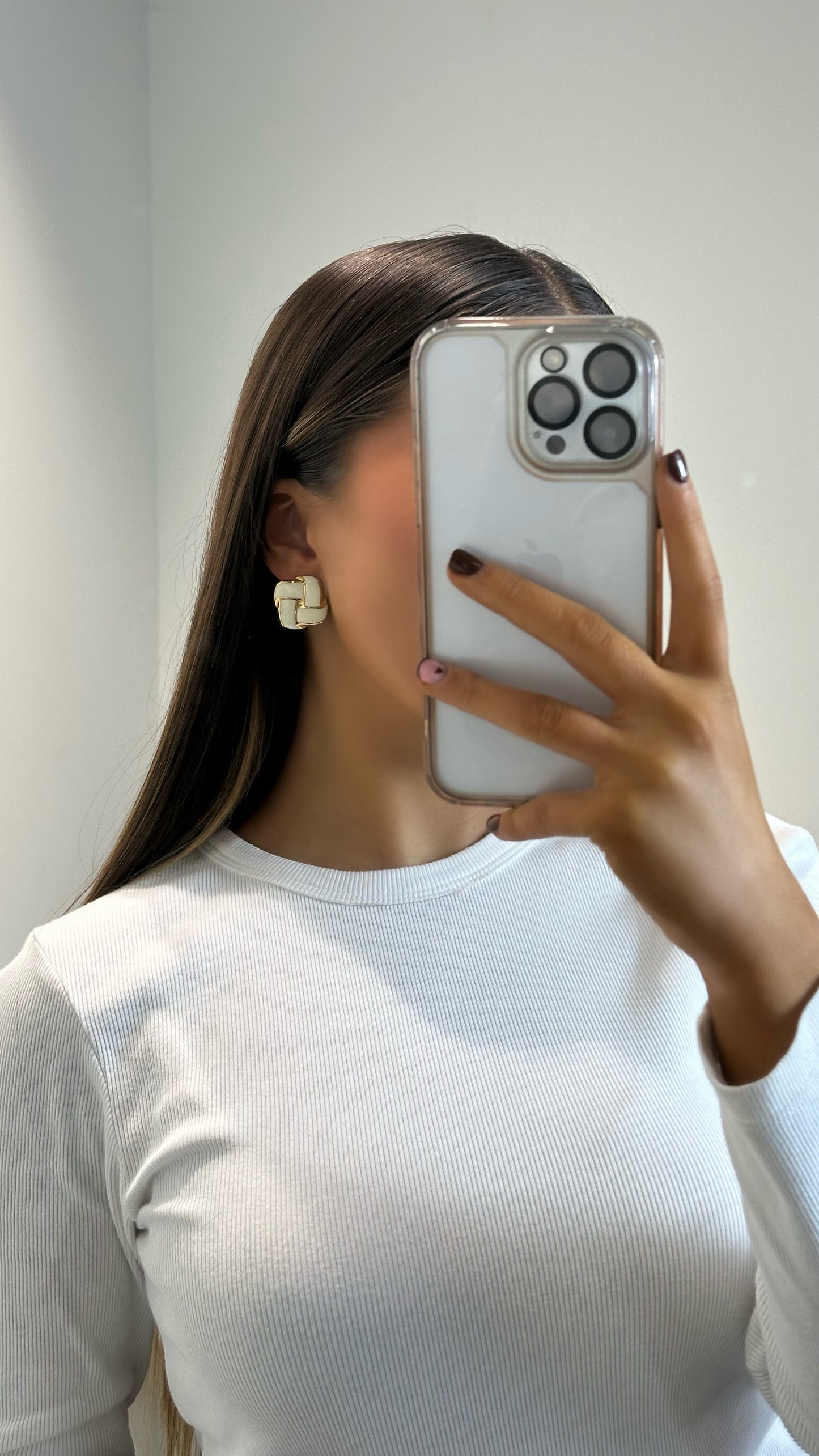 Liv-Cream & Gold