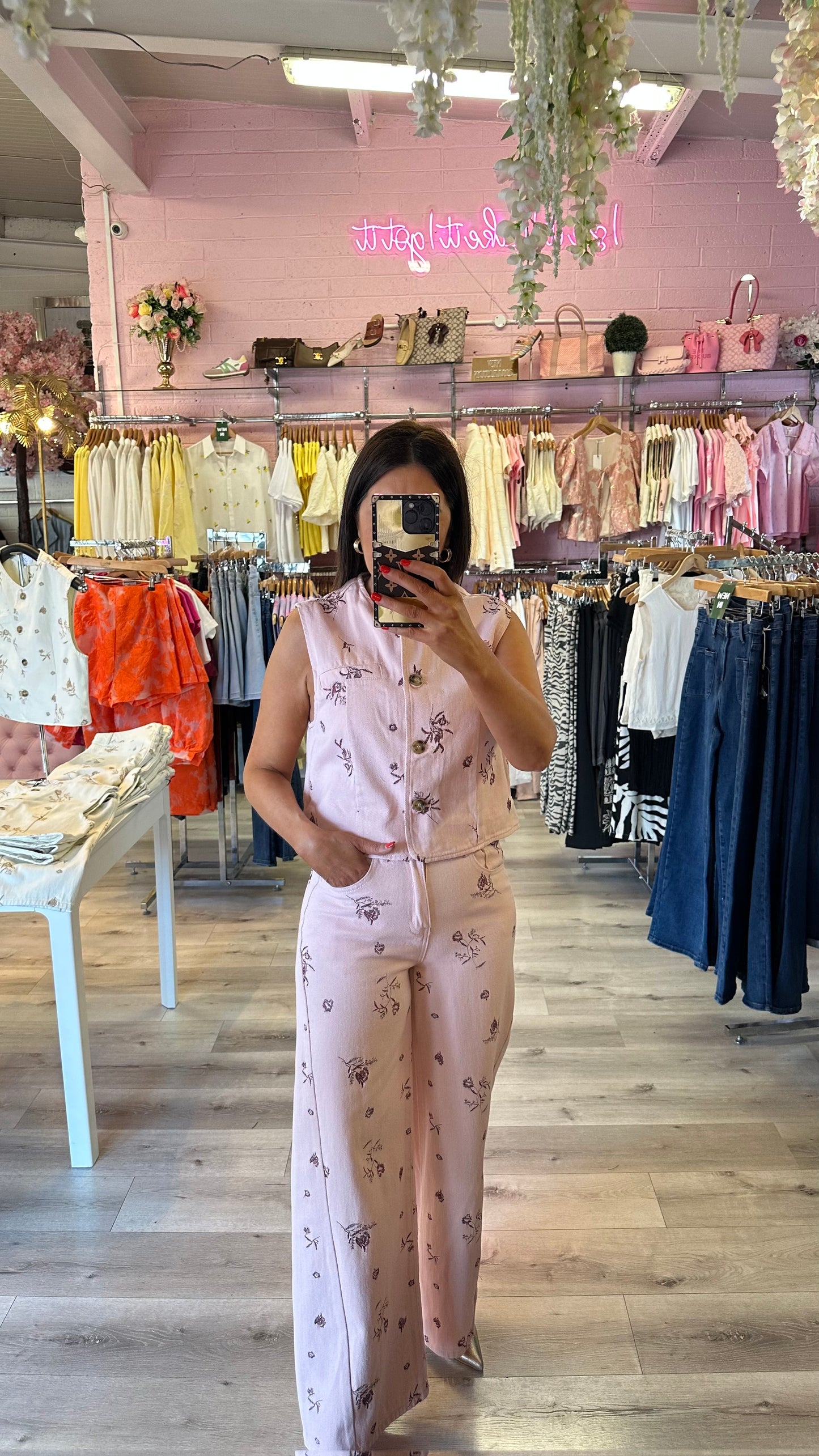Pink & Wine Wide-leg Jeans