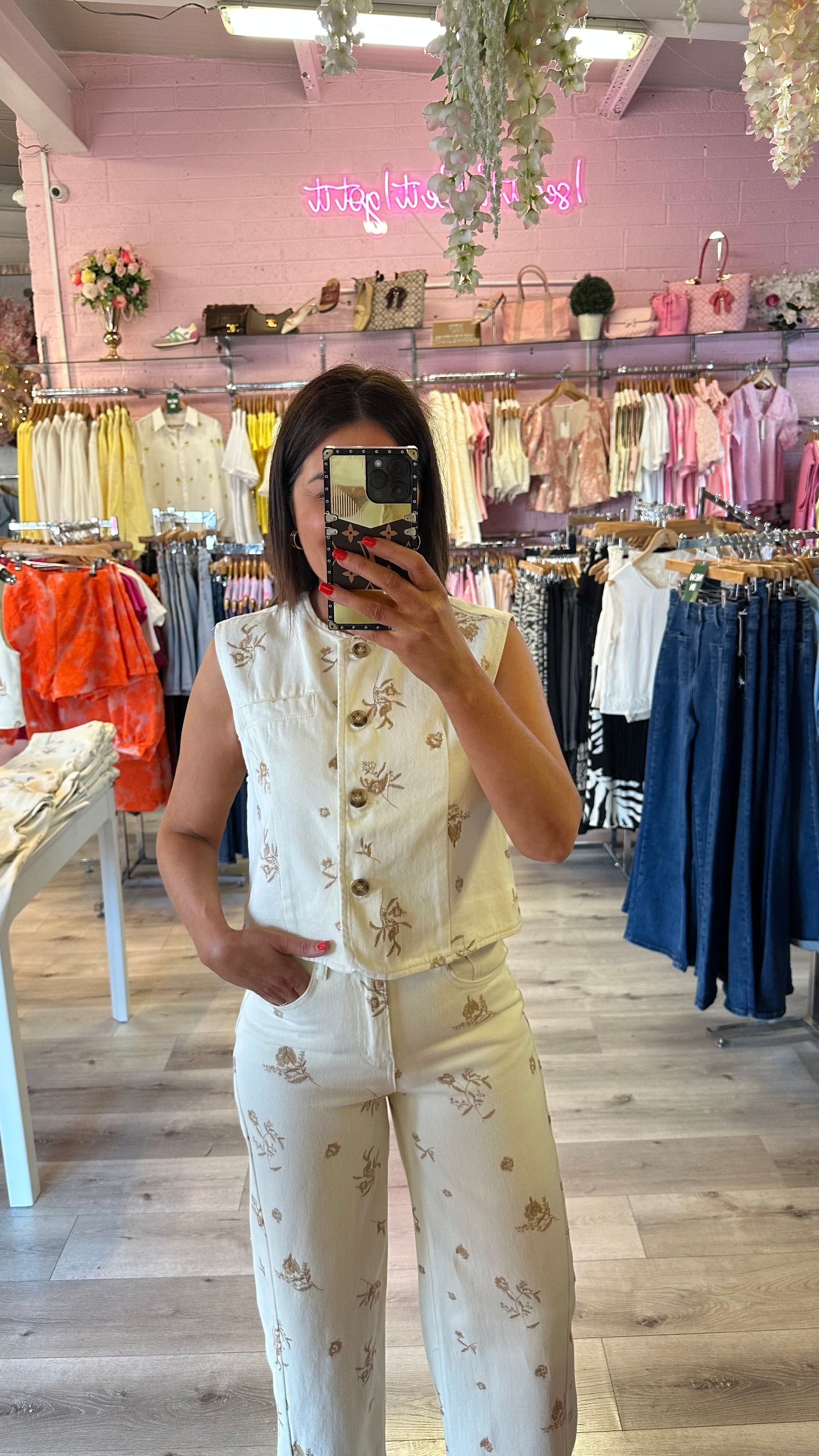 Cream & Tan Wide-leg Jeans