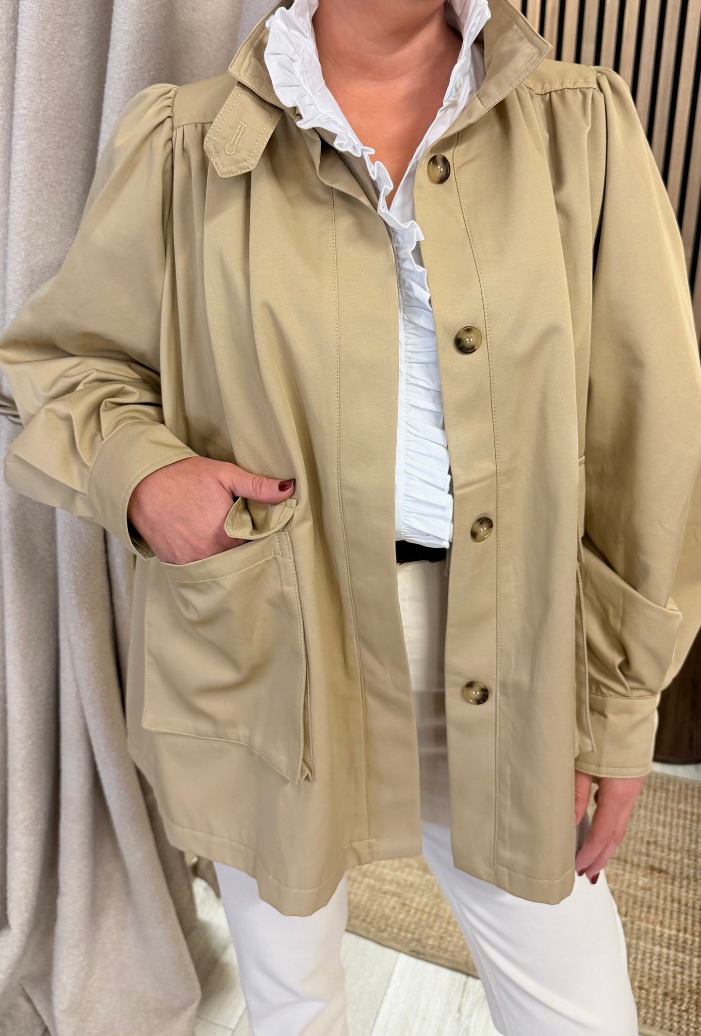 Tess Mid-Length Trenchcoat