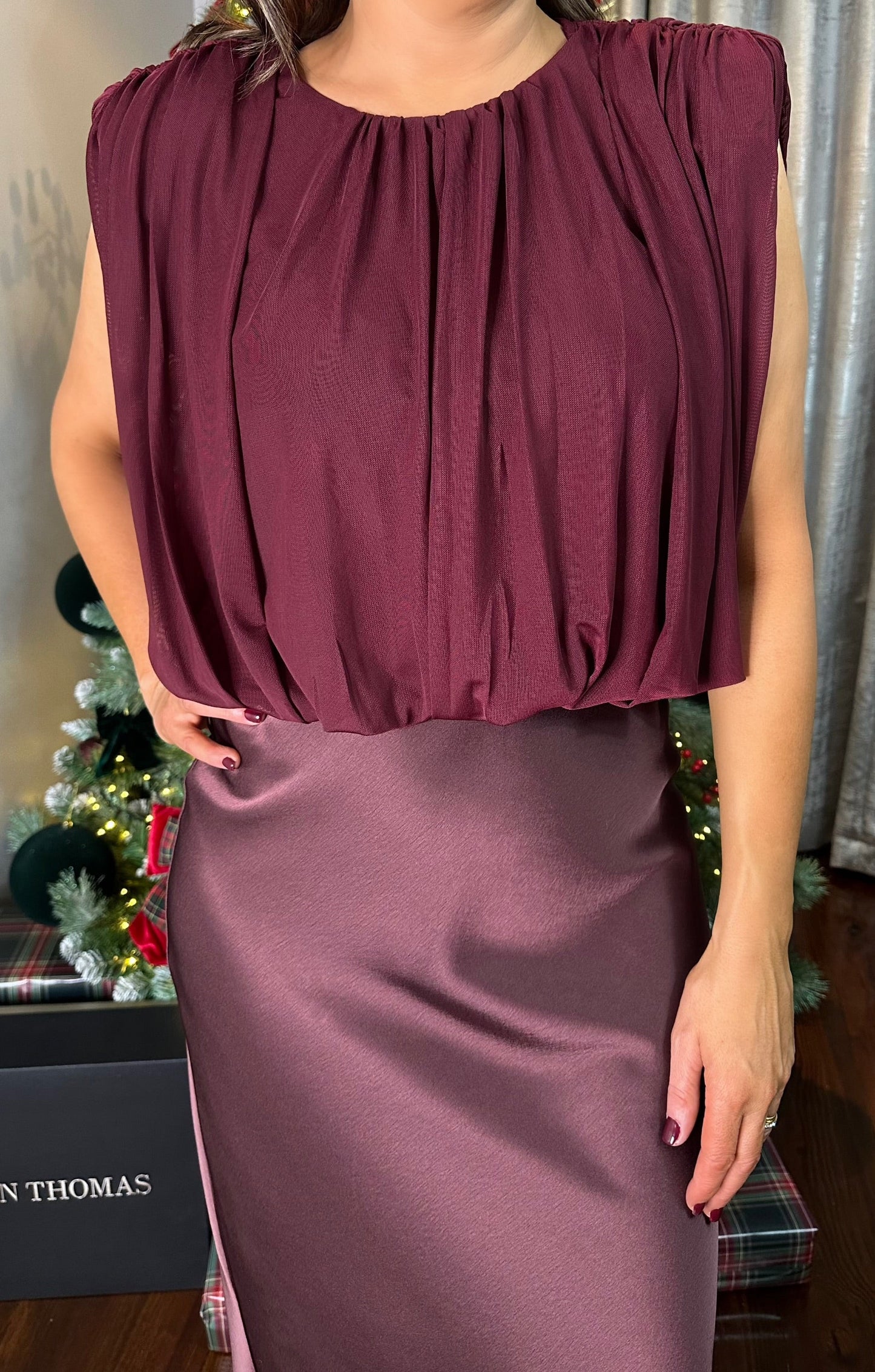 Wine Sleeveless Top