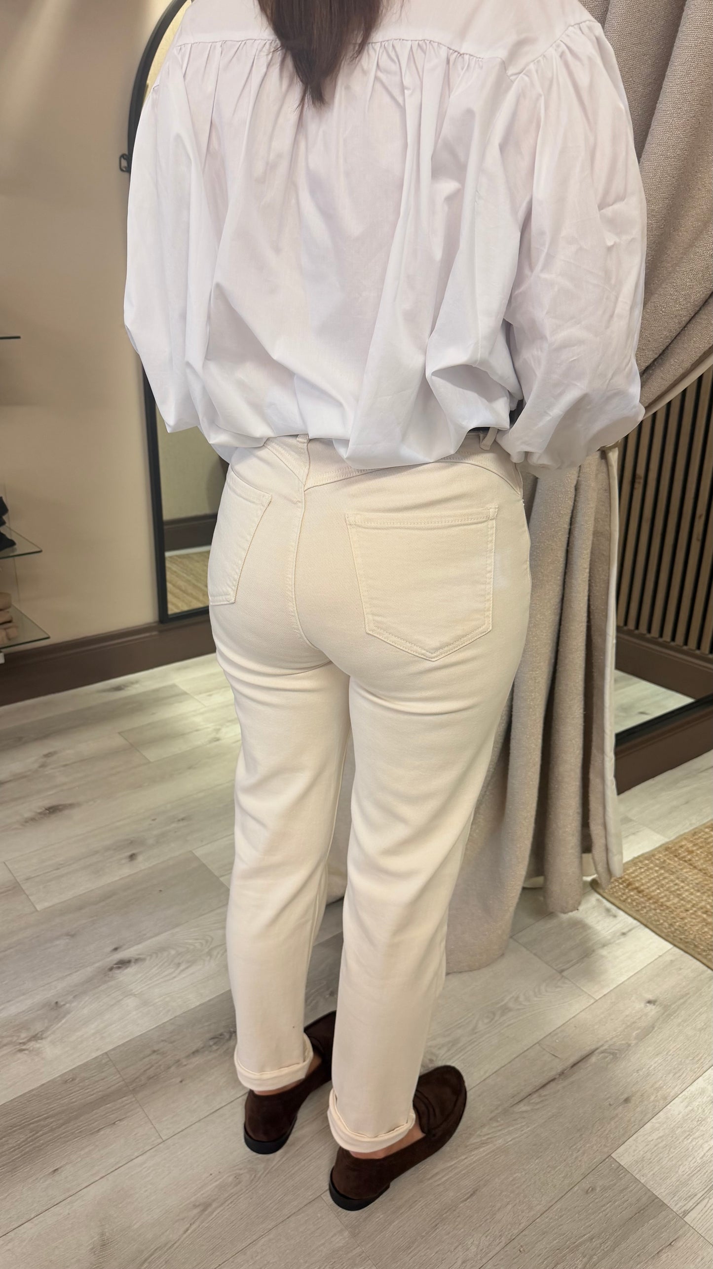 Light Cream Mom Jeans