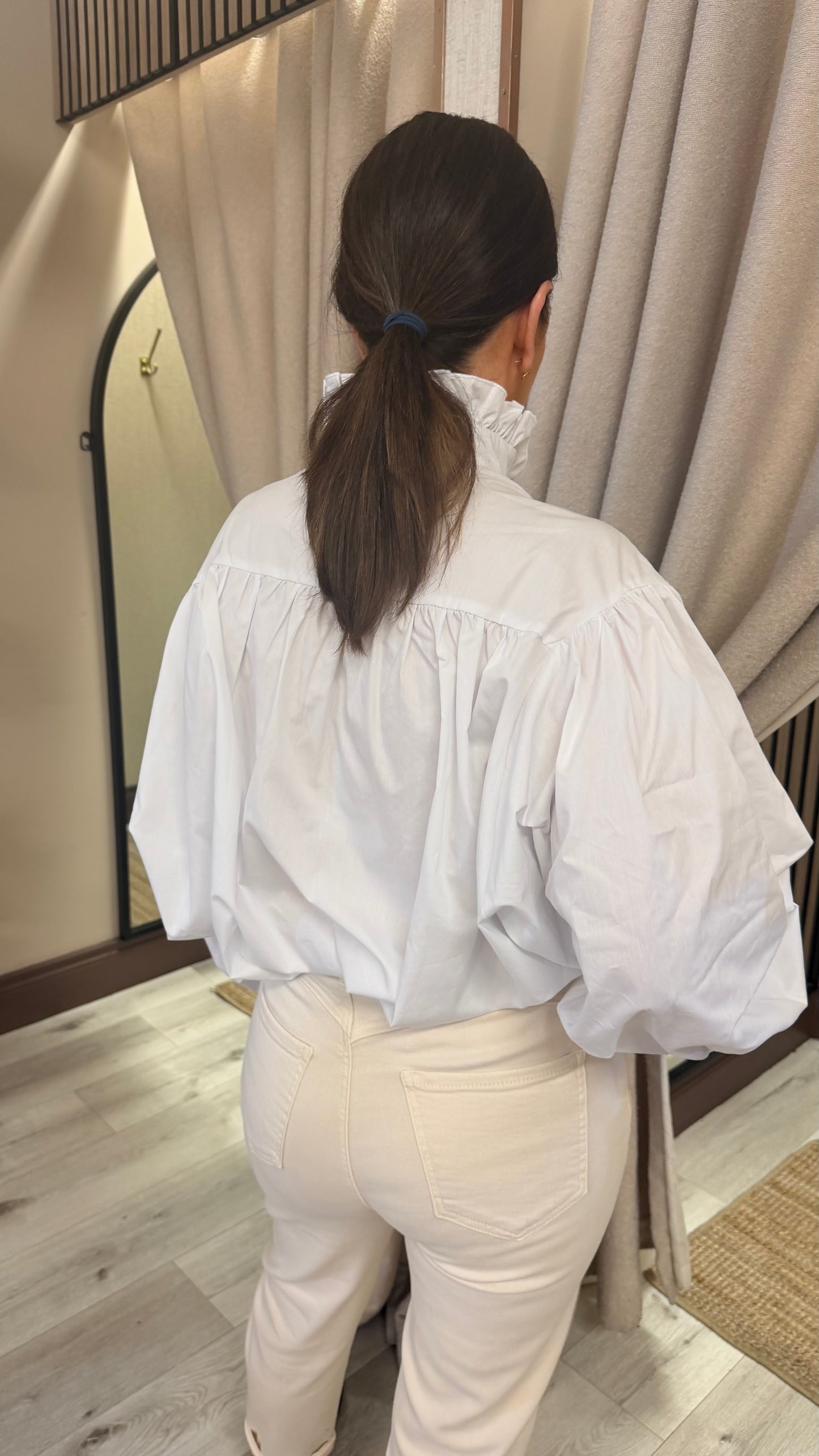 Light Cream Mom Jeans