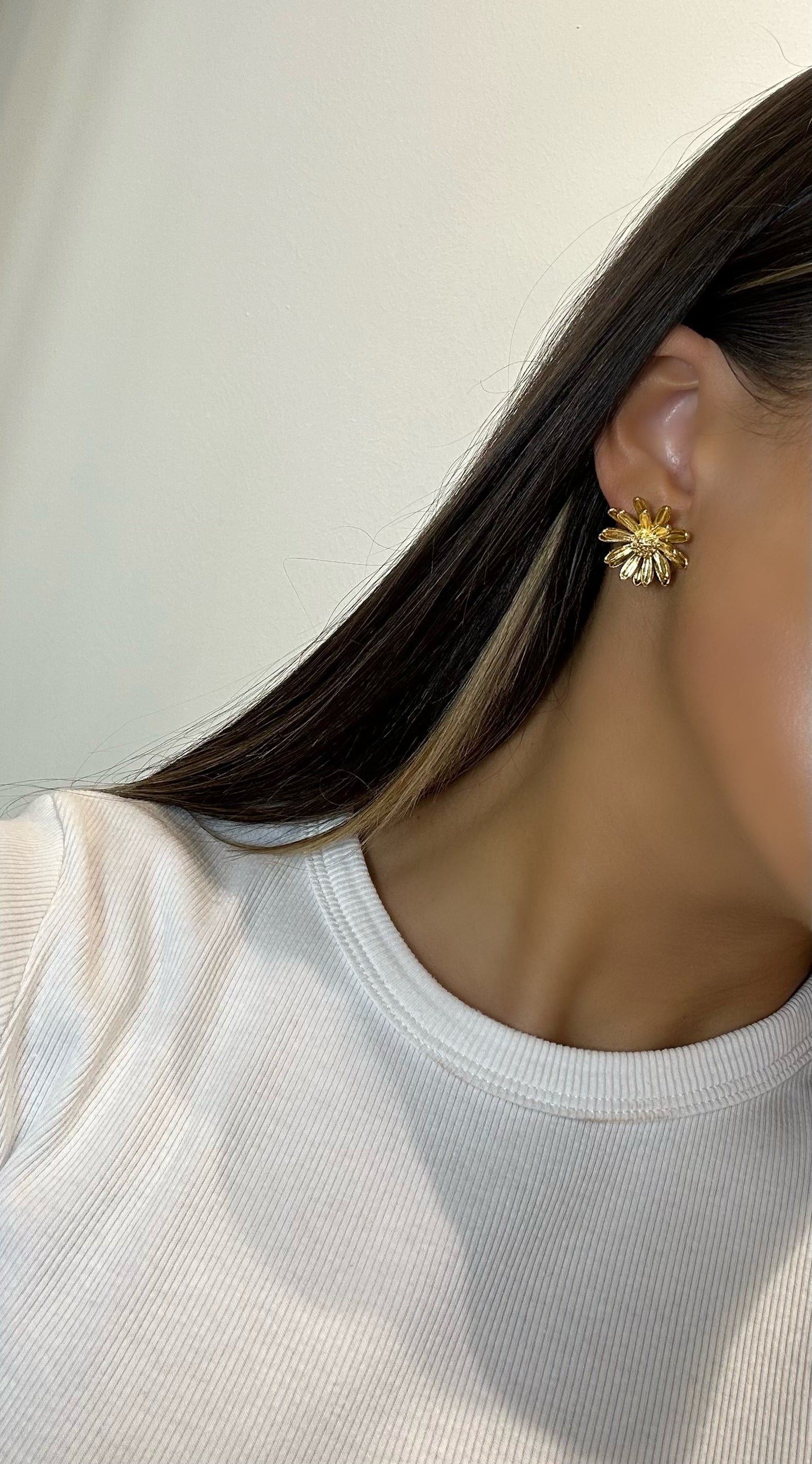 Daisy-Gold Earrings