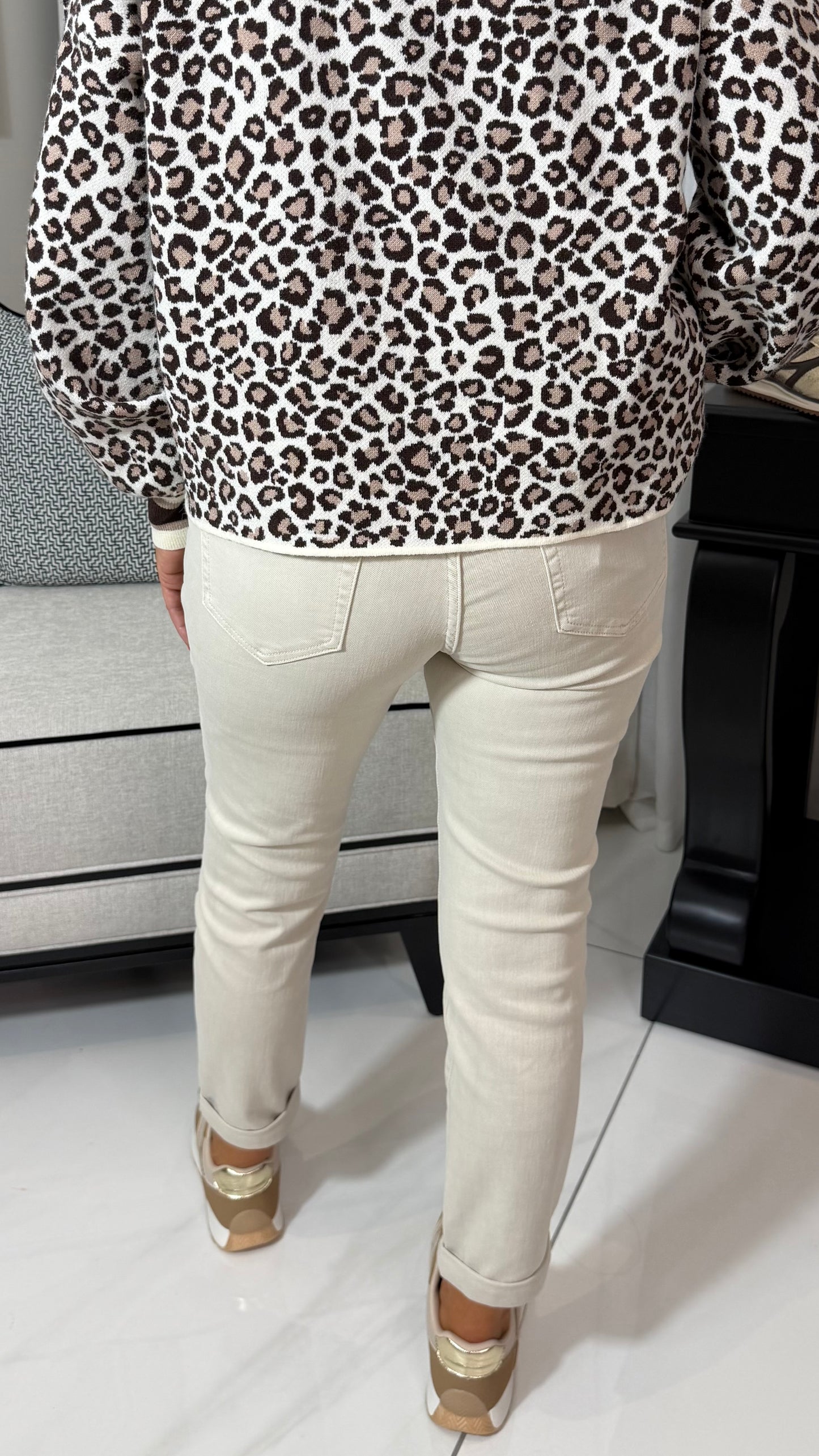 Beige Toxic Mom Jeans