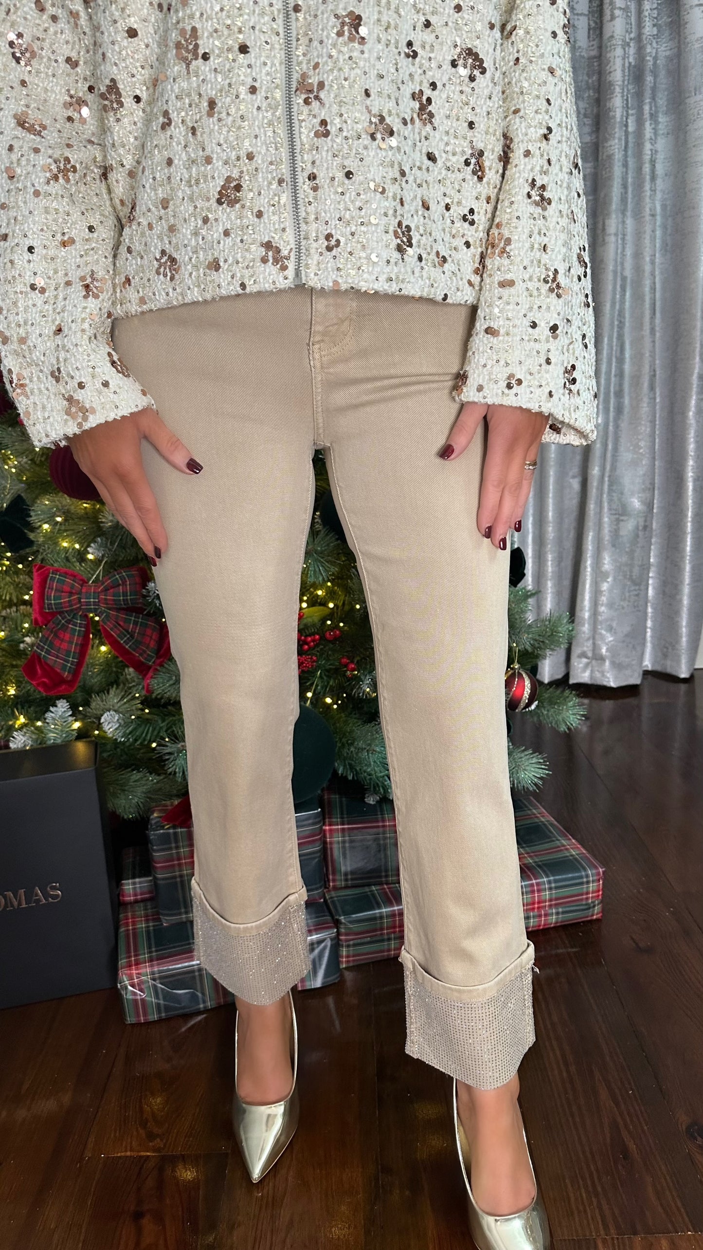 Beige Turn-Up Diamanté Jeans