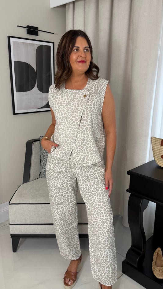 Yasmin Leopard Waistcoat