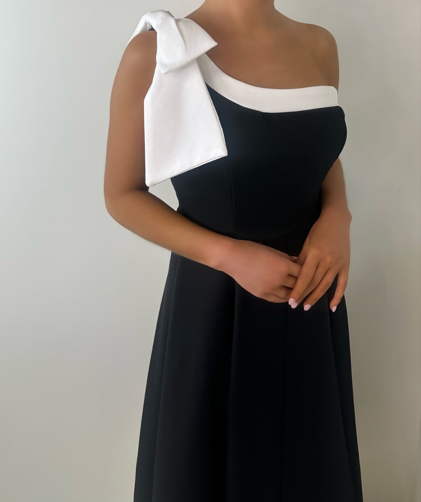 Lydia Black & White One Shoulder Dress