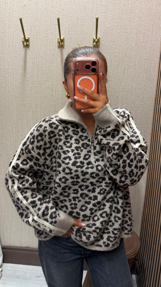 Leopard Print Knit Halfzip