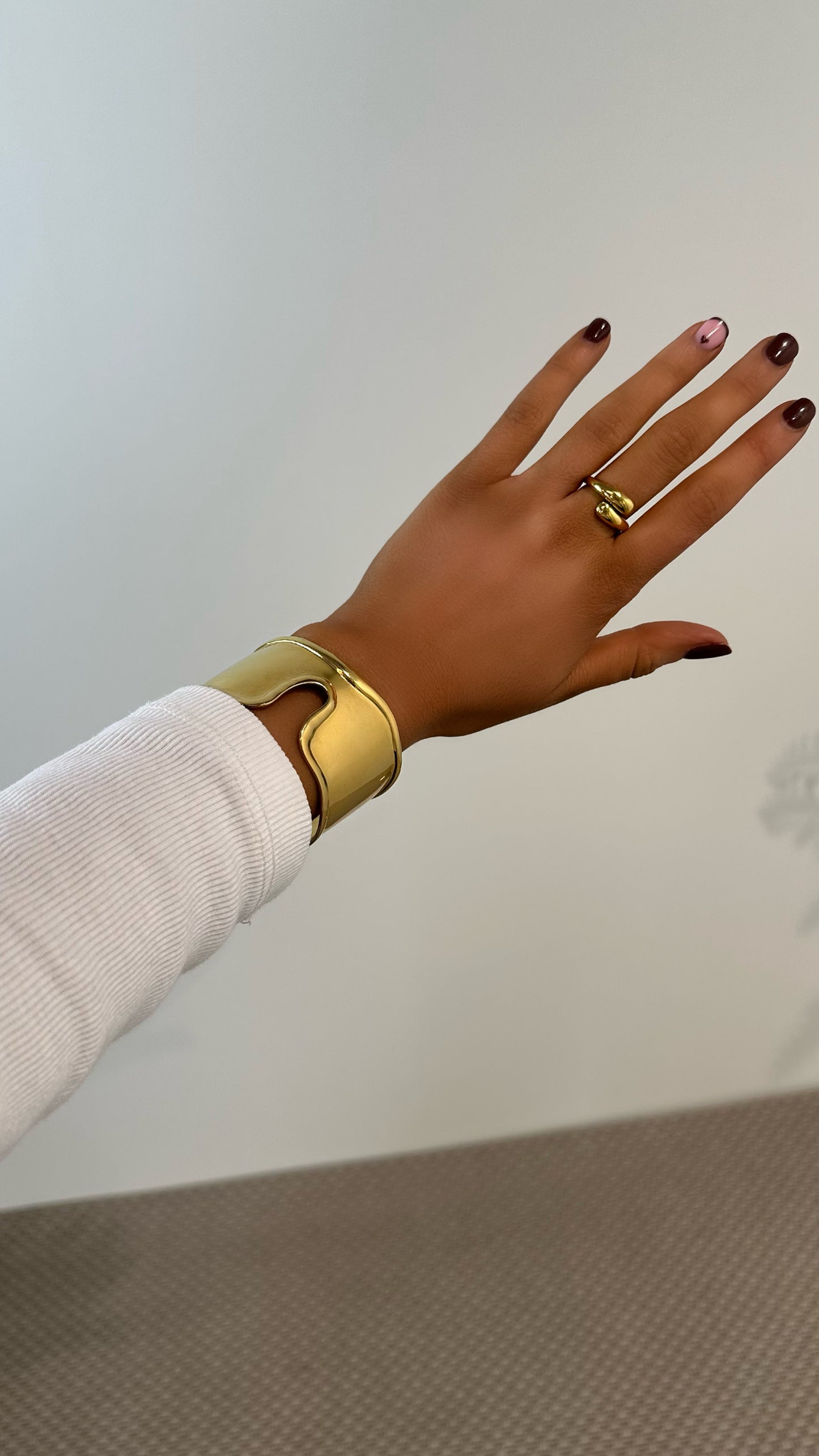 Luxe-Gold Cuff