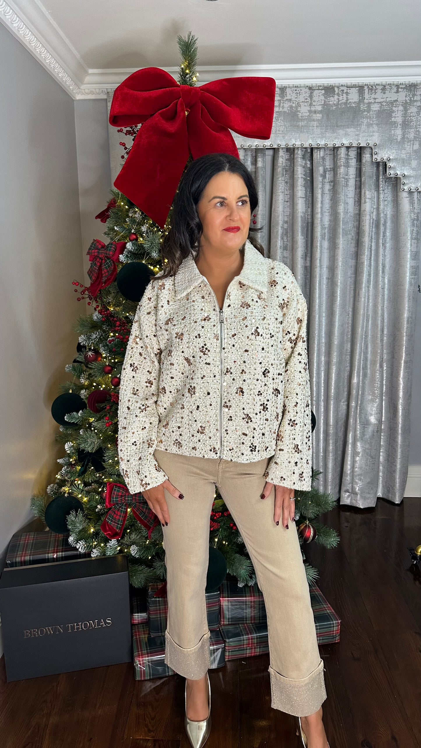 Beige Turn-Up Diamanté Jeans